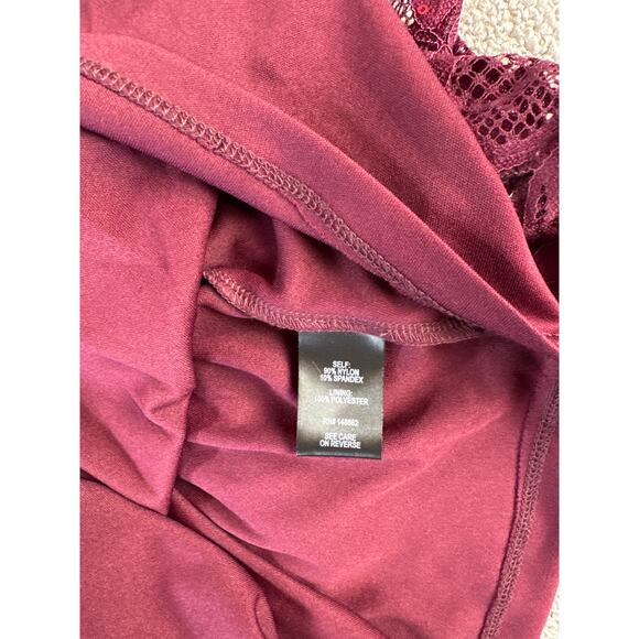 NWT Torrid Dress Size 18 Off the Shoulder Lace Sequin Cocktail Holiday Burgundy - Picture 11 of 11